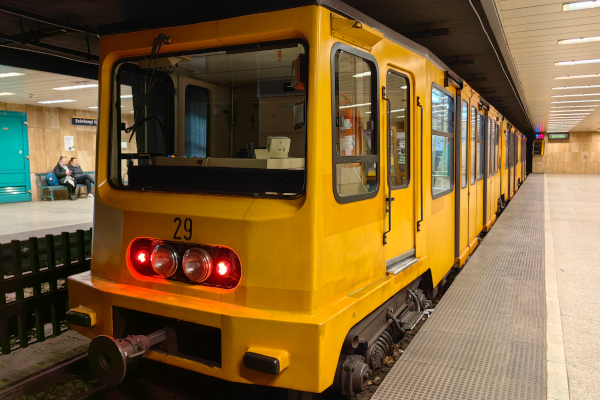 Budapest, M1 metró, Széchenyi fürdő, bélyegkép