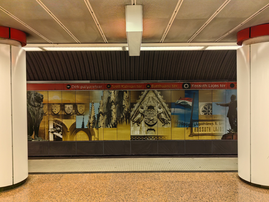 Budapest, M2 metró, Kossuth Lajos tér, bélyegkép