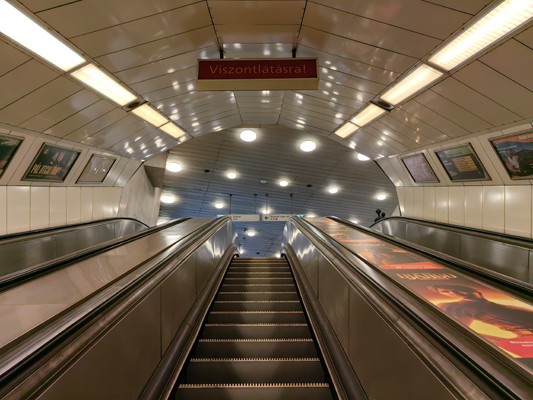 Budapest, M2 metró, Kossuth Lajos tér, bélyegkép