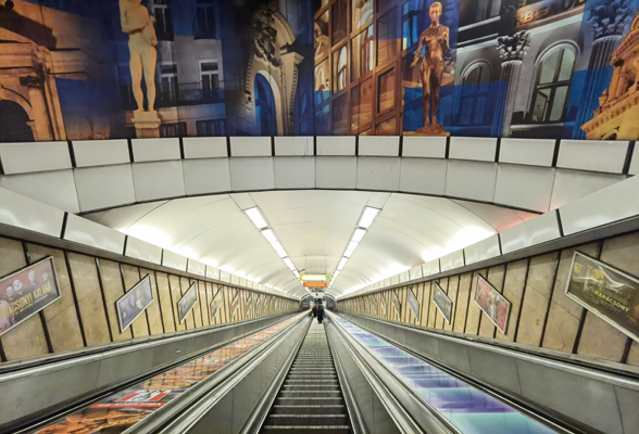 Budapest, M2 metró, Deák Ferenc tér, bélyegkép