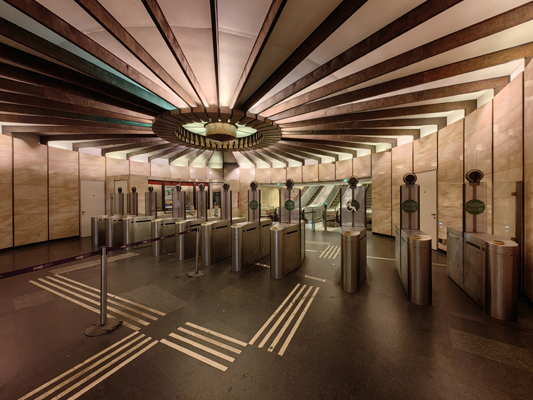 Budapest, M2 metró, Deák Ferenc tér, bélyegkép