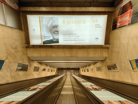 Budapest, M2 metró, Deák Ferenc tér, bélyegkép