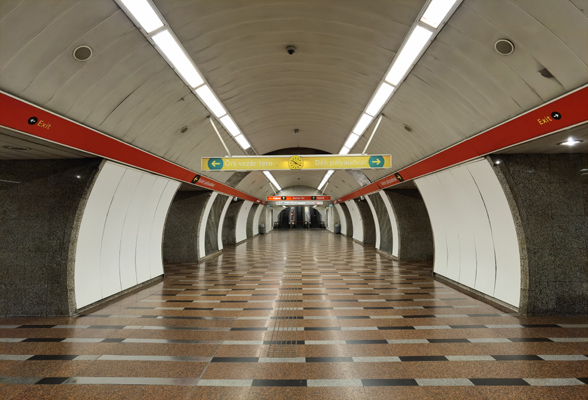 Budapest, M2 metró, Keleti pályaudvar, bélyegkép