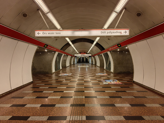 Budapest, M2 metró, Keleti pályaudvar, bélyegkép