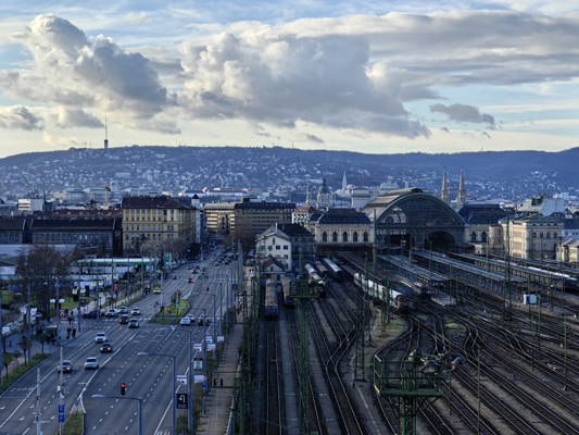 Budapest, M2 metró, Keleti pályaudvar, bélyegkép