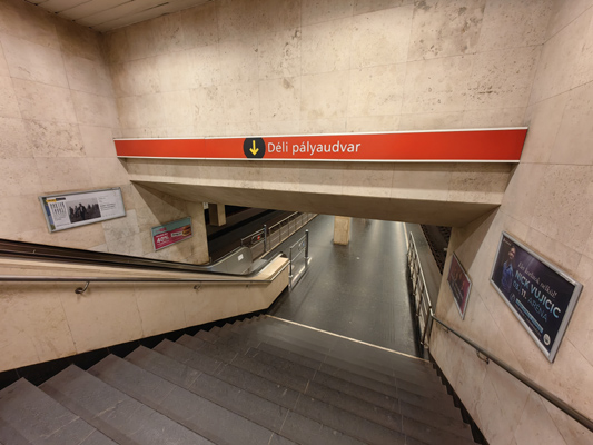 Budapest, M2 metró, Puskás Ferenc stadion, bélyegkép