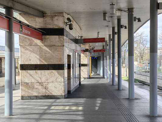 Budapest, M2 metró, Örs vezér tere, bélyegkép