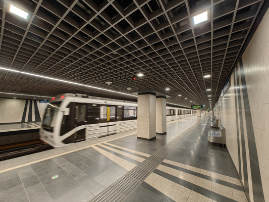 Budapest, M3 metró, Göncz Árpád városközpont, bélyegkép
