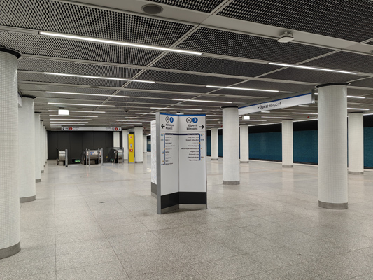 Budapest, M3 metró, Deák Ferenc tér, bélyegkép