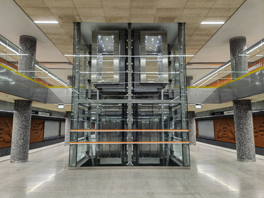 Budapest, M3 metró, Nagyvárad tér, bélyegkép