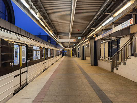Budapest, M3 metró, Kőbánya-Kispest, bélyegkép