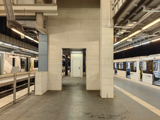 Budapest, M3 metró, Kőbánya-Kispest, bélyegkép