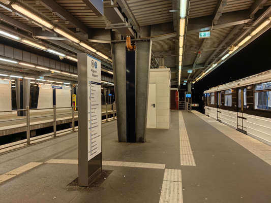 Budapest, M3 metró, Kőbánya-Kispest, bélyegkép