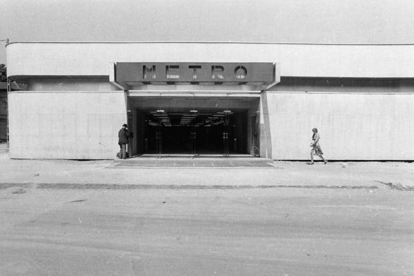 Budapest, M3 metró, Semmelweis Klinikák, bélyegkép