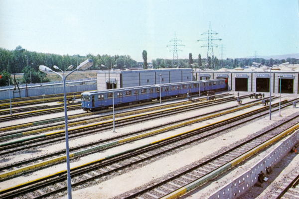 Budapest, M3 metró, Kőér utca, járműtelep, bélyegkép
