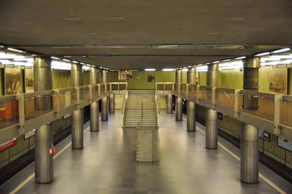 Budapest, M3 metró, Nagyvárad tér, bélyegkép