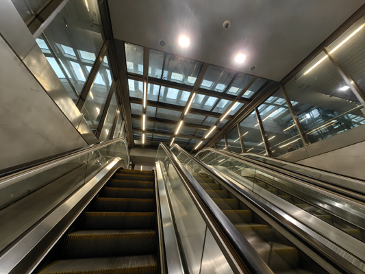 Budapest, M4 metró, Kelenföld vasútállomás, bélyegkép