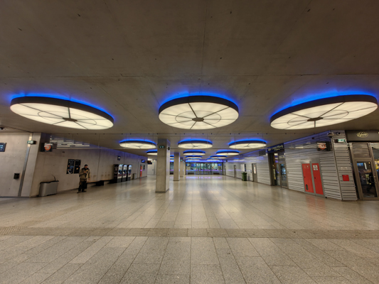 Budapest, M4 metró, Kelenföld vasútállomás, bélyegkép