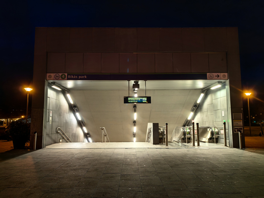Budapest, M4 metró, Bikás park, bélyegkép
