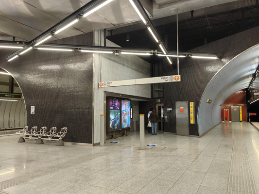 Budapest, M4 metró, Fővám tér, bélyegkép