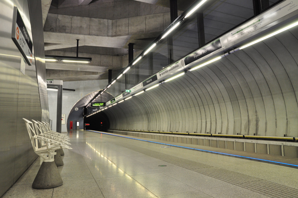 Budapest, M4 metró, Fővám tér, bélyegkép