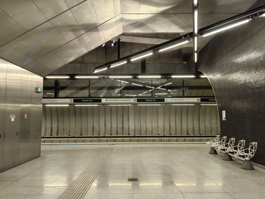 Budapest, M4 metró, Fővám tér, bélyegkép