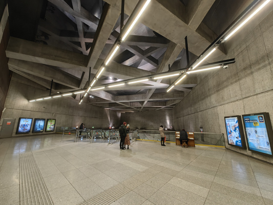 Budapest, M4 metró, Fővám tér, bélyegkép