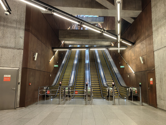 Budapest, M4 metró, Fővám tér, bélyegkép