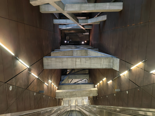 Budapest, M4 metró, Fővám tér, bélyegkép