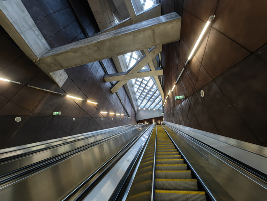 Budapest, M4 metró, Fővám tér, bélyegkép