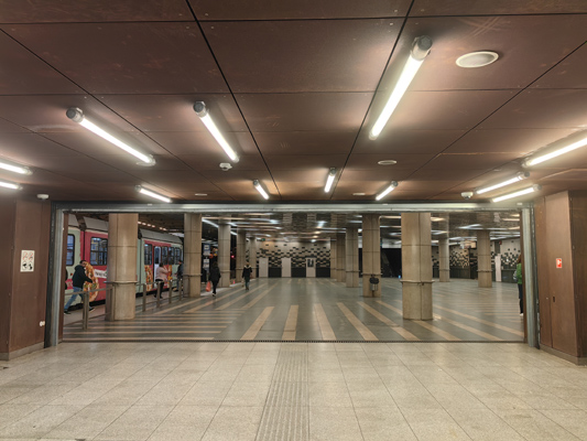 Budapest, M4 metró, Fővám tér, bélyegkép