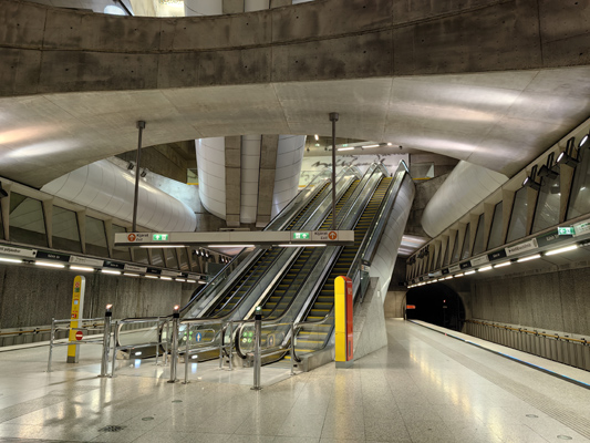 Budapest, M4 metró, Kálvin tér, bélyegkép
