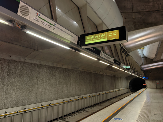 Budapest, M4 metró, Kálvin tér, bélyegkép