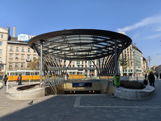 Budapest, M4 metró, Kálvin tér, bélyegkép